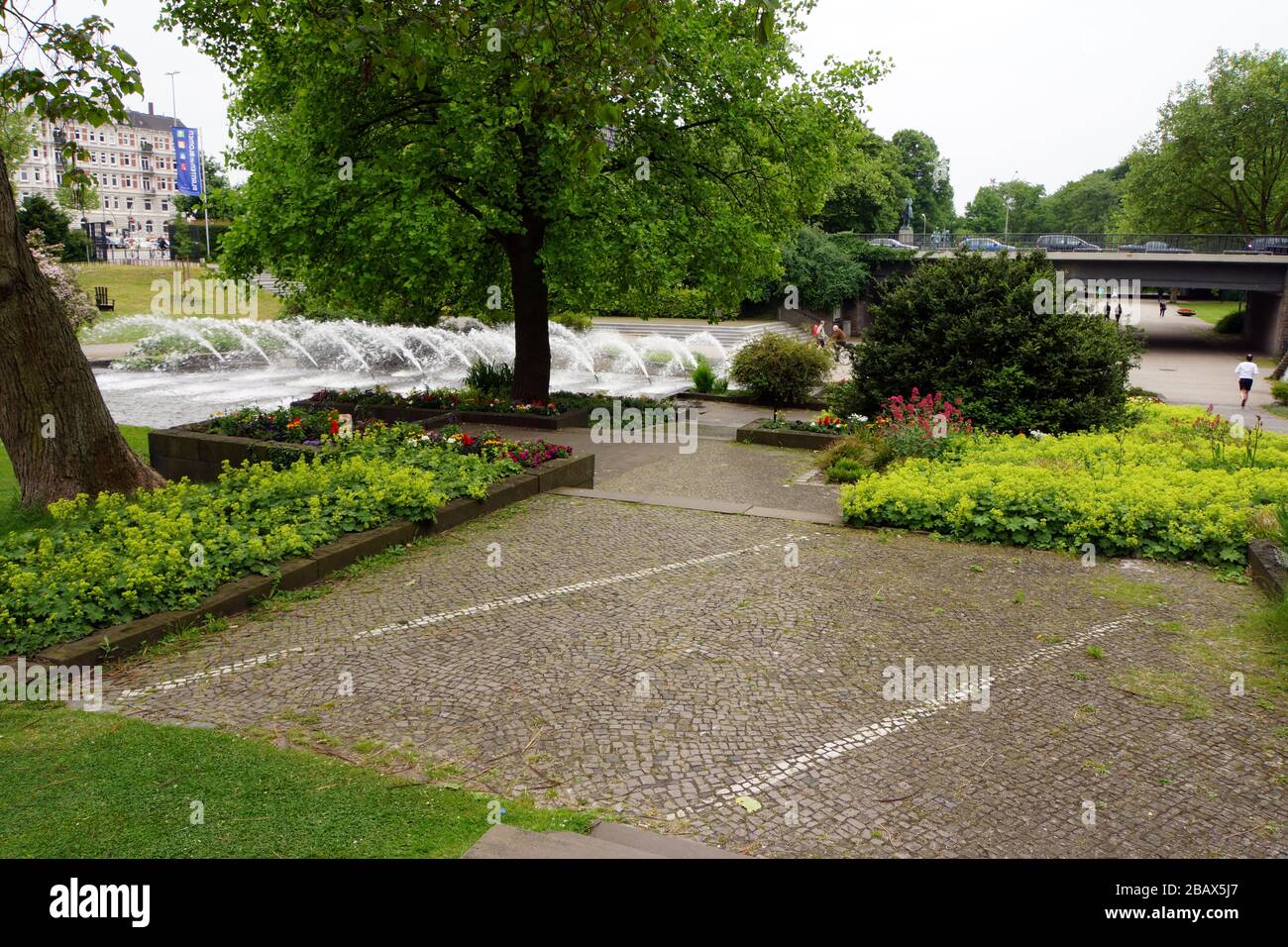 Park Grosse Wallanlagen Hamburg Deutschland Stock Photo Alamy Park Grosse Wallanlagen Hamburg Deutschland Stock Photo Alamy