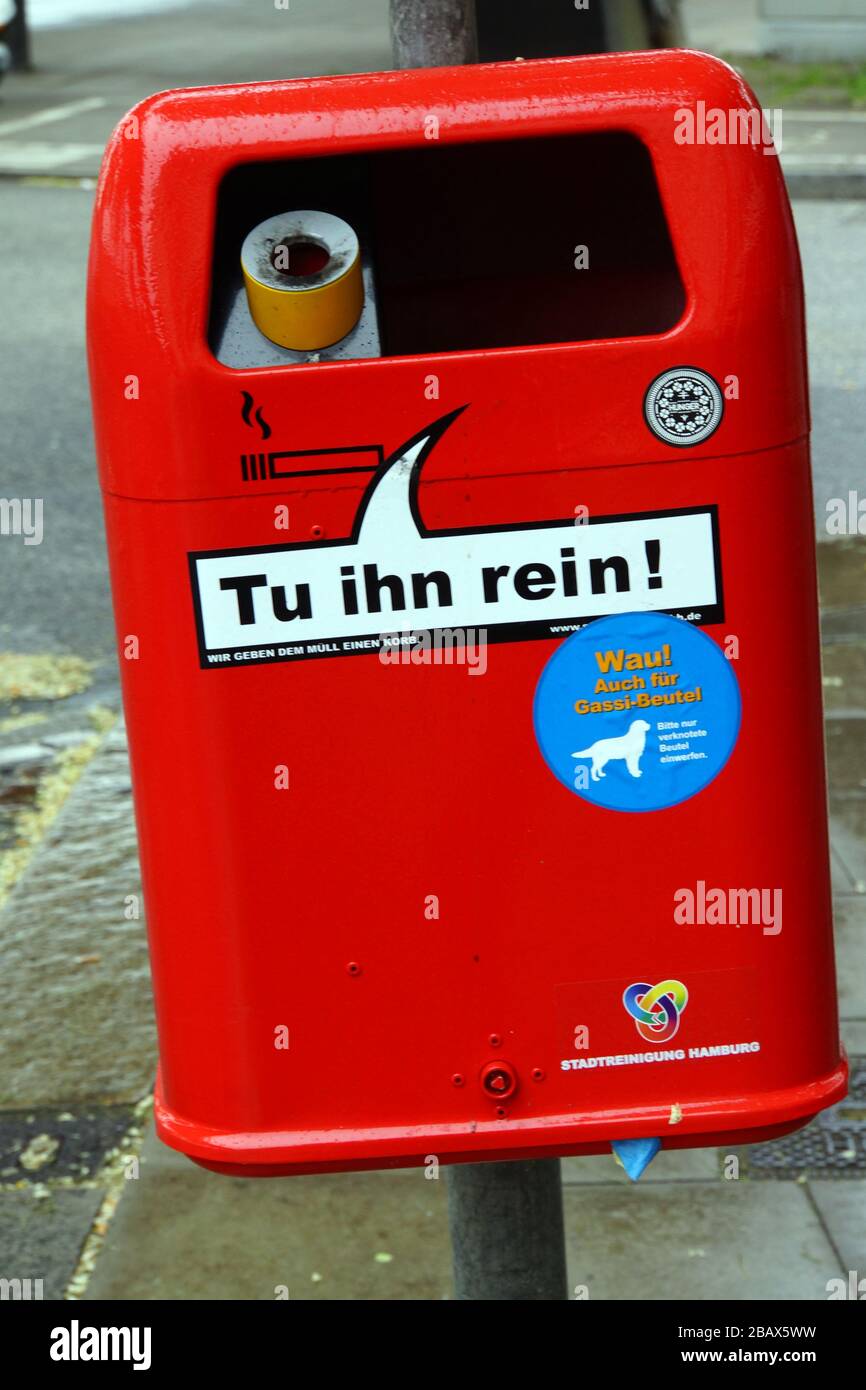 Mülleimer als Stadtmarketing, Hamburg, Deutschland Stock Photo - Alamy