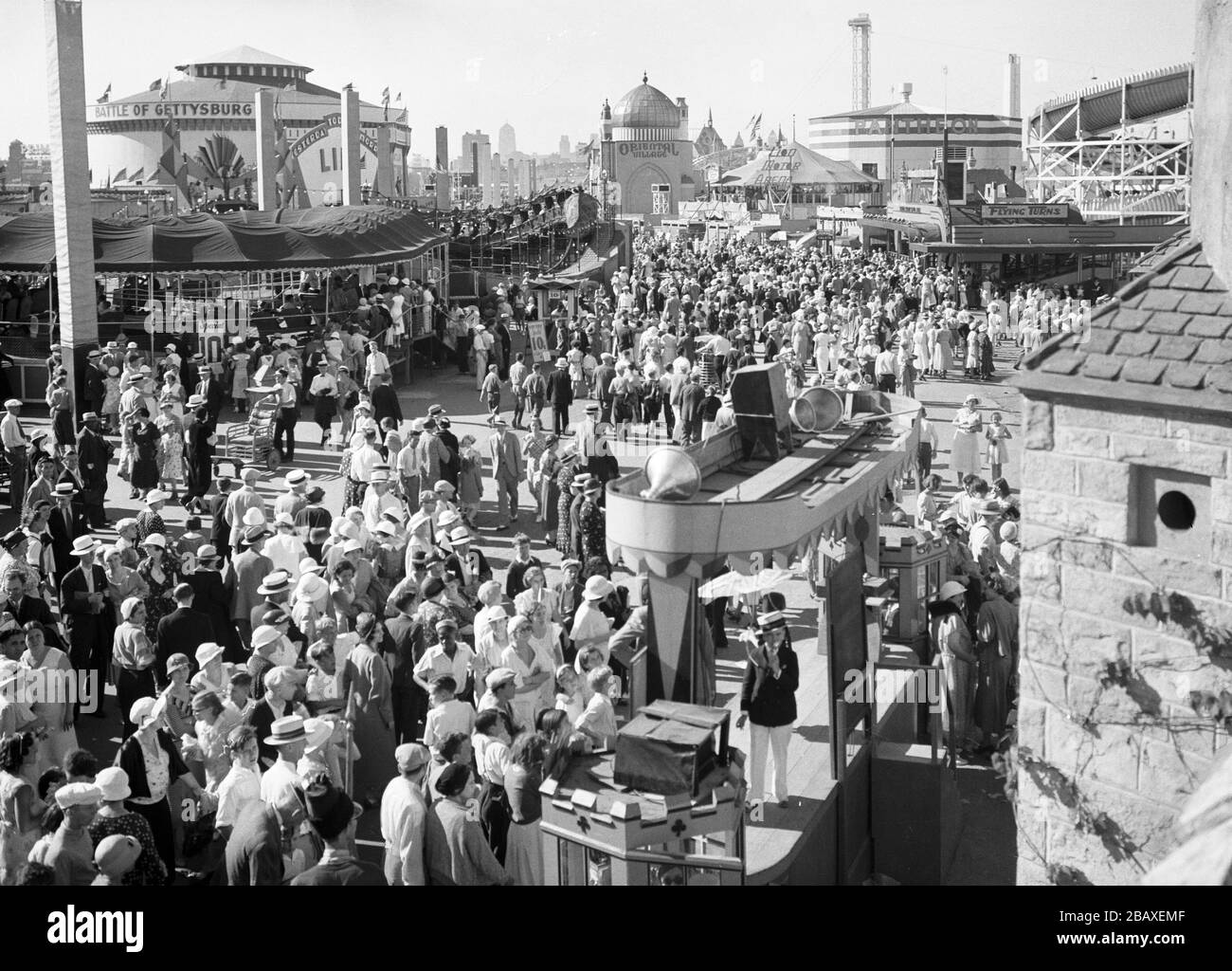 Watch Chicago: City of the Century