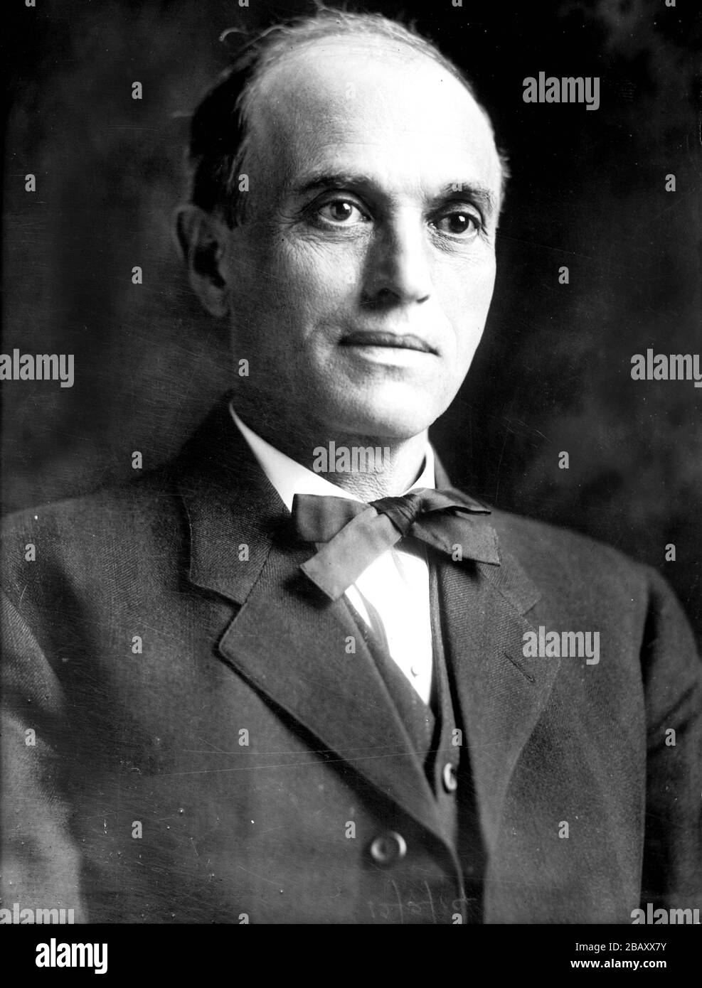 'Moses Alexander  English: Photograph shows Moses Alexander (1853-1932), second elected Jewish governor of a U.S. state and 11th governor of Idaho from 1915-1919. (Source: Flickr Commons project, 2011); from circa 1910 date QS:P,+1910-00-00T00:00:00Z/9,P1480,Q5727902 until circa 1915 date QS:P,+1915-00-00T00:00:00Z/9,P1480,Q5727902; This image  is available from the United States Library of Congress's Prints and Photographs division under the digital ID ggbain.17930.This tag does not indicate the copyright status of the attached work. A normal copyright tag is still required. See Commons:Licen Stock Photo