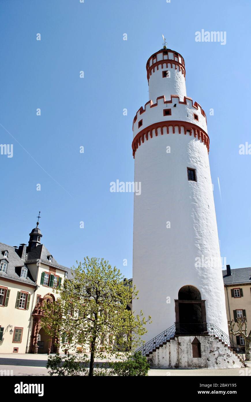 Bad Homburg Castle (Schloss Bad Homburg) is a castle and palace in the German city of Bad Homburg vor der Höhe, Germany. The White Tower (Weißer Turm) Stock Photo