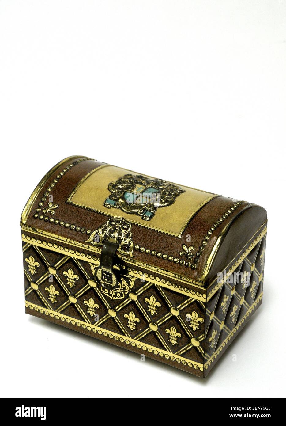 Metal Trunk With Lock High Resolution Stock Photography And Images Alamy