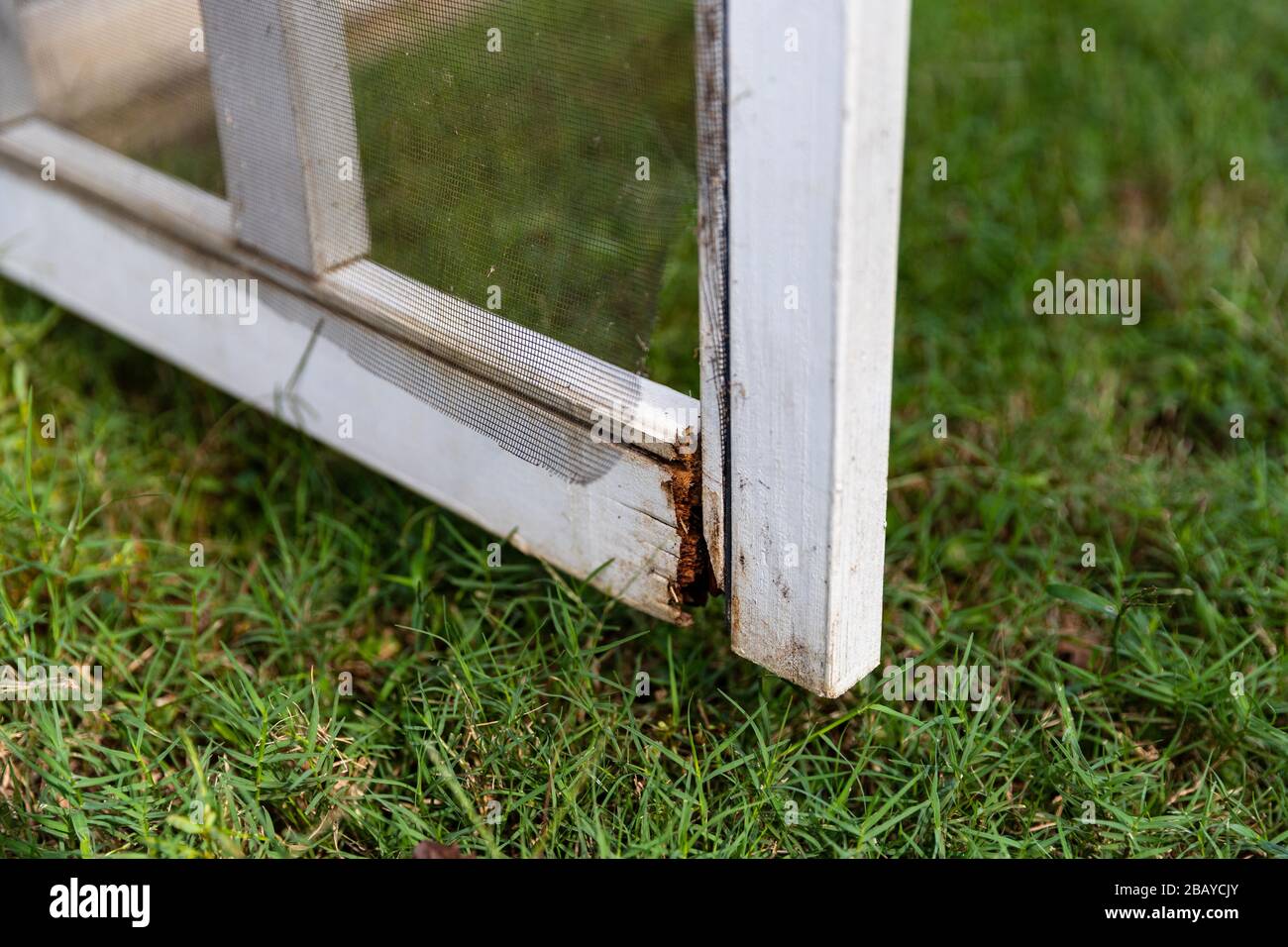 Screen door porch hires stock photography and images Alamy