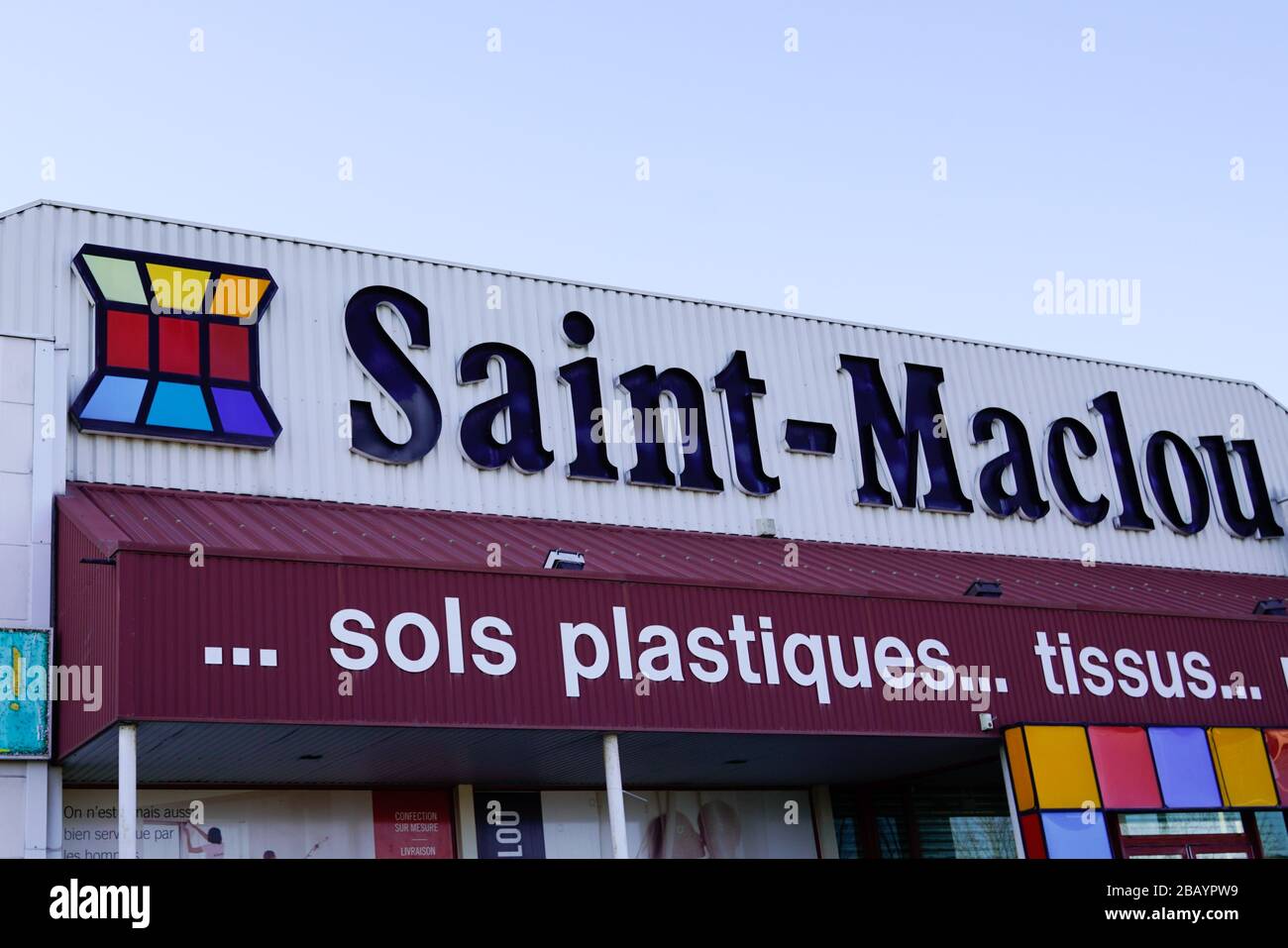 Bordeaux , Aquitaine / France - 03 15 2020 : Saint-Maclou store chain brand logo shop in france Stock Photo