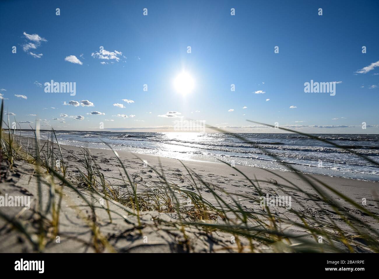 Dierhagen, Germany. 29th Mar, 2020. Dierhagen - Ost, Germany March 2020 Ostseestrand - March - 2020 storm/flood/sun/Baltic Sea/Corona/empty beach | usage worldwide Credit: dpa/Alamy Live News Stock Photo