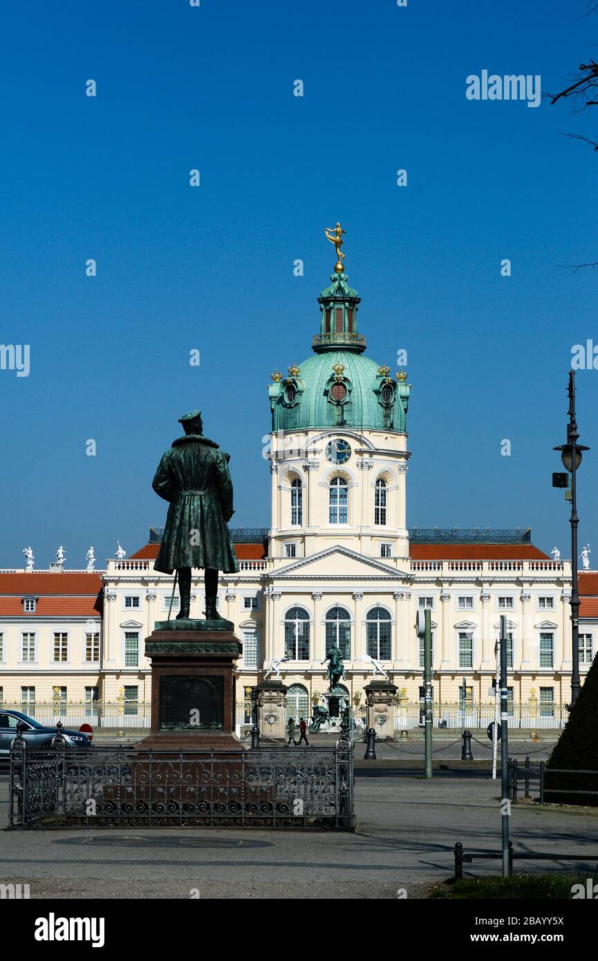 Berlin, Germany. 26th Mar, 2020. The Charlottenburg Palace with the Prince Albrecht von Prussia monument. Credit: Jens Kalaene/dpa-Zentralbild/ZB/dpa/Alamy Live News Stock Photo