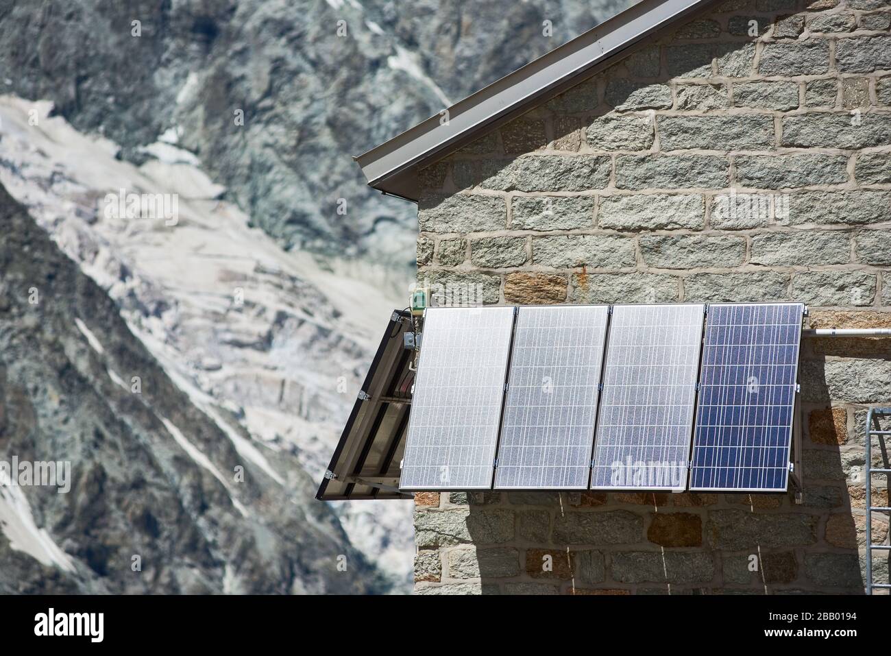 Chalet solar panel hi-res stock photography and images - Alamy