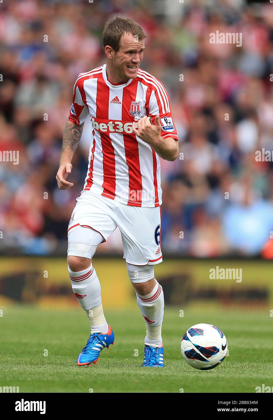 Maillot Domicile 2016-2017 Maillot Domicile Stoke City FC 2016-17 - Personnalisable Nom/numéro (ex: Glenn Whelan 6) Maillot Collector équipe Anglaise Football