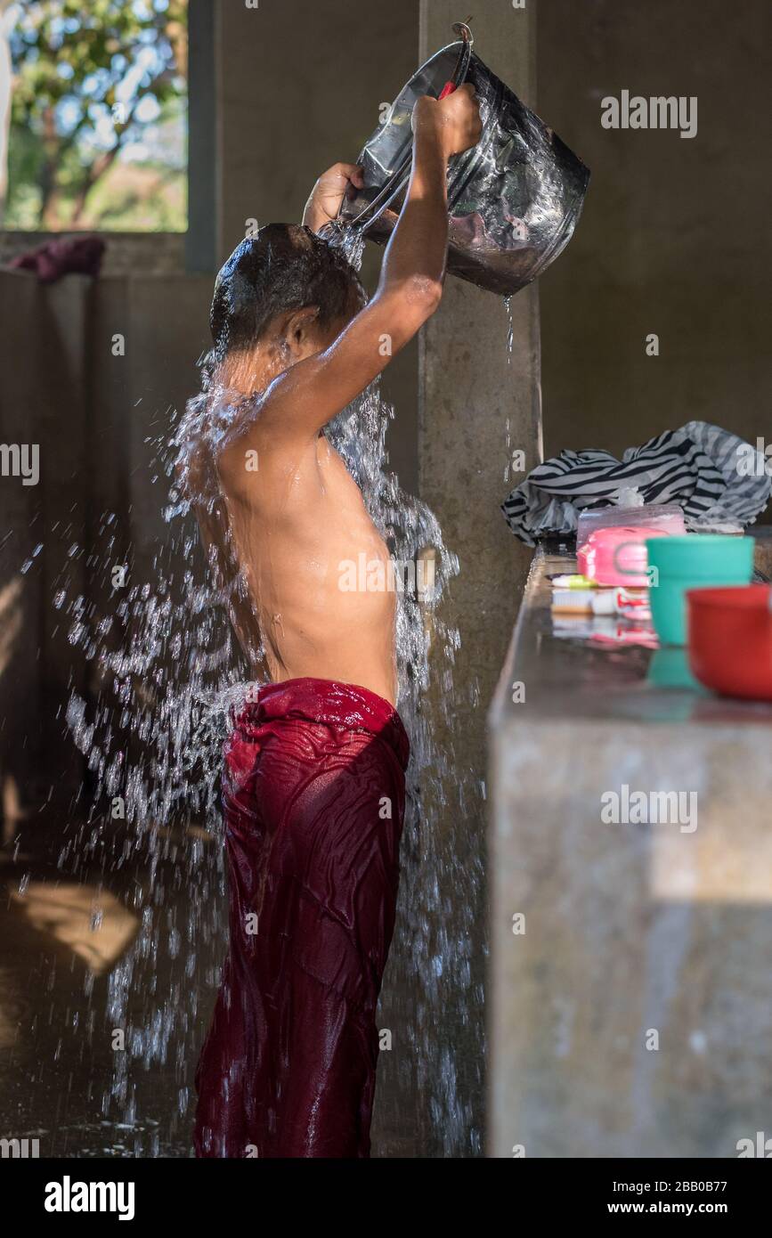 Shower bucket hi-res stock photography and images - Alamy