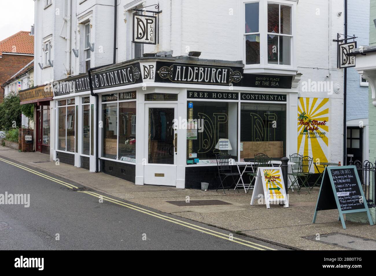 David's Place By The Sea, an Art Deco styled pub, in the seaside resort of Aldeburgh, Suffolk, UK Stock Photo