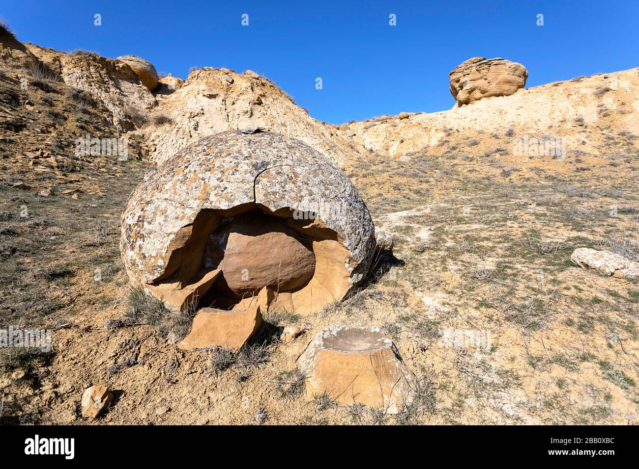 The round core of broken geological spherical rock formations at Valley