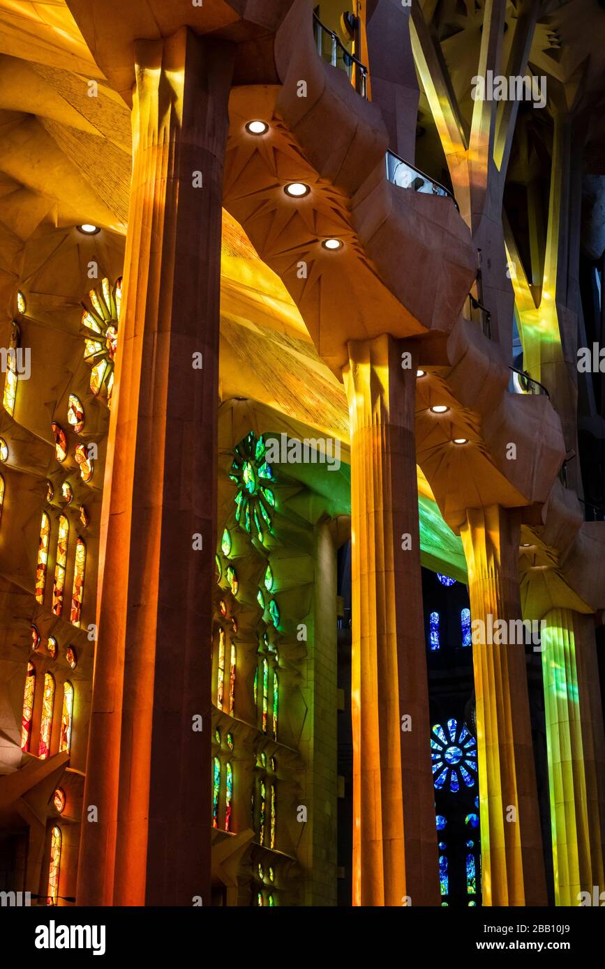 Interior basilica sagrada familia hi-res stock photography and images ...