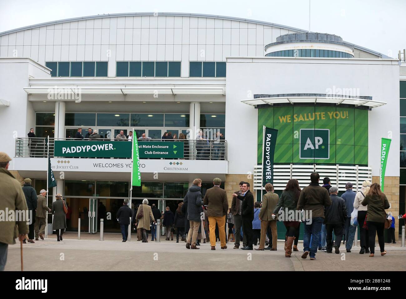 Cheltenham Racesourse Sign Paddy Power signage at Cheltenham Racecourse Stock Photo - Alamy