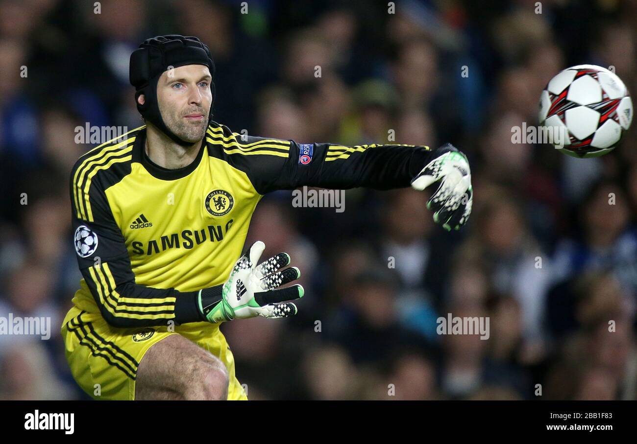 Chelsea goalkeeper Petr Cech Stock Photo - Alamy