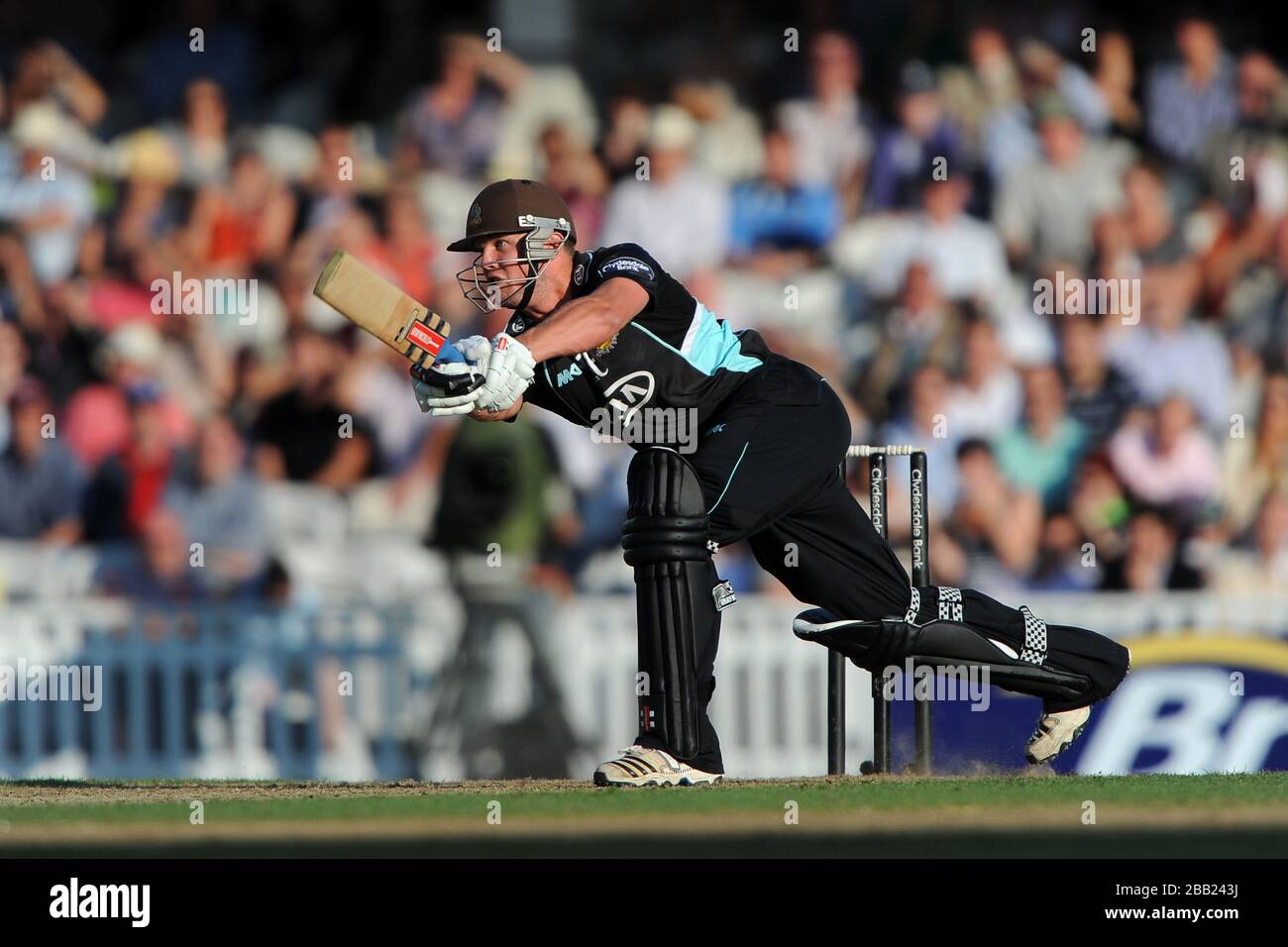 Stuart Meaker Surrey's Stuart Meaker hits out Stock Photo - Alamy