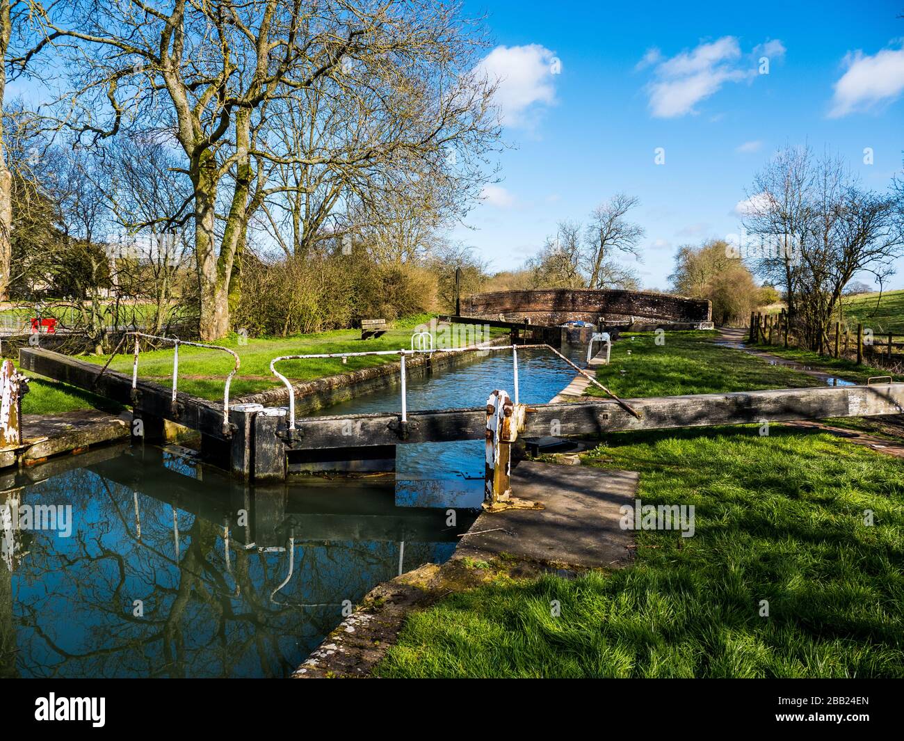 Bedwyn Church Lock, Kennet and Avon Canal, Great Bedwyn, Wiltshire, England, UK, GB. Stock Photo