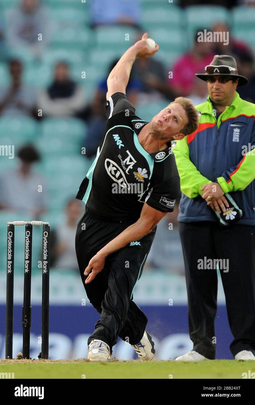 Stuart Meaker Surrey's Stuart Meaker bowls Stock Photo - Alamy