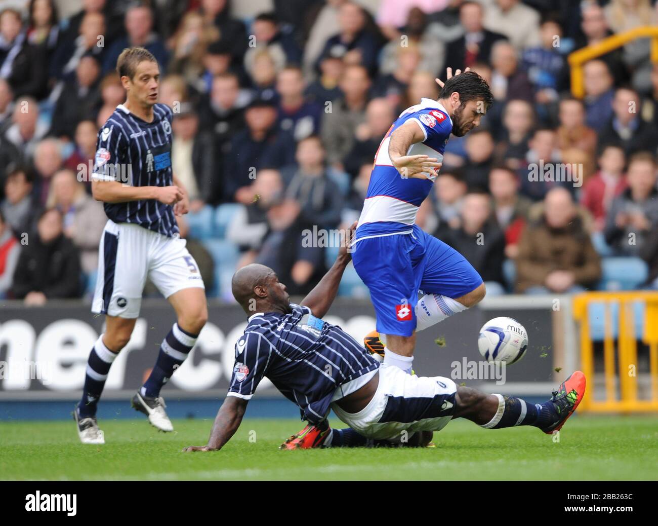 803 Danny Shittu Photos & High Res Pictures - Getty Images