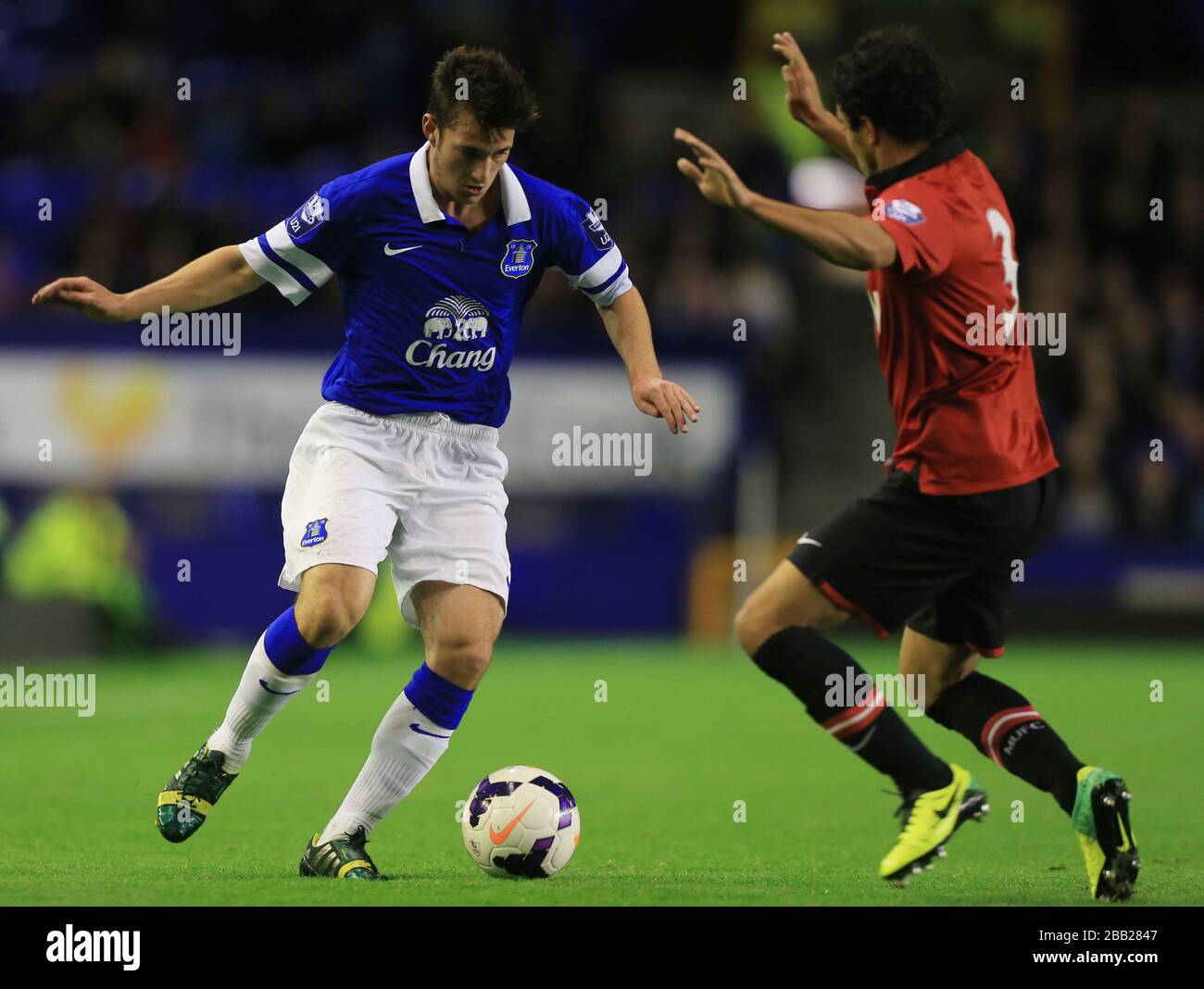 Everton U21's Ben McLaughlin holds off challenge from Manchester United U21's Fabio Da Silva Stock Photo