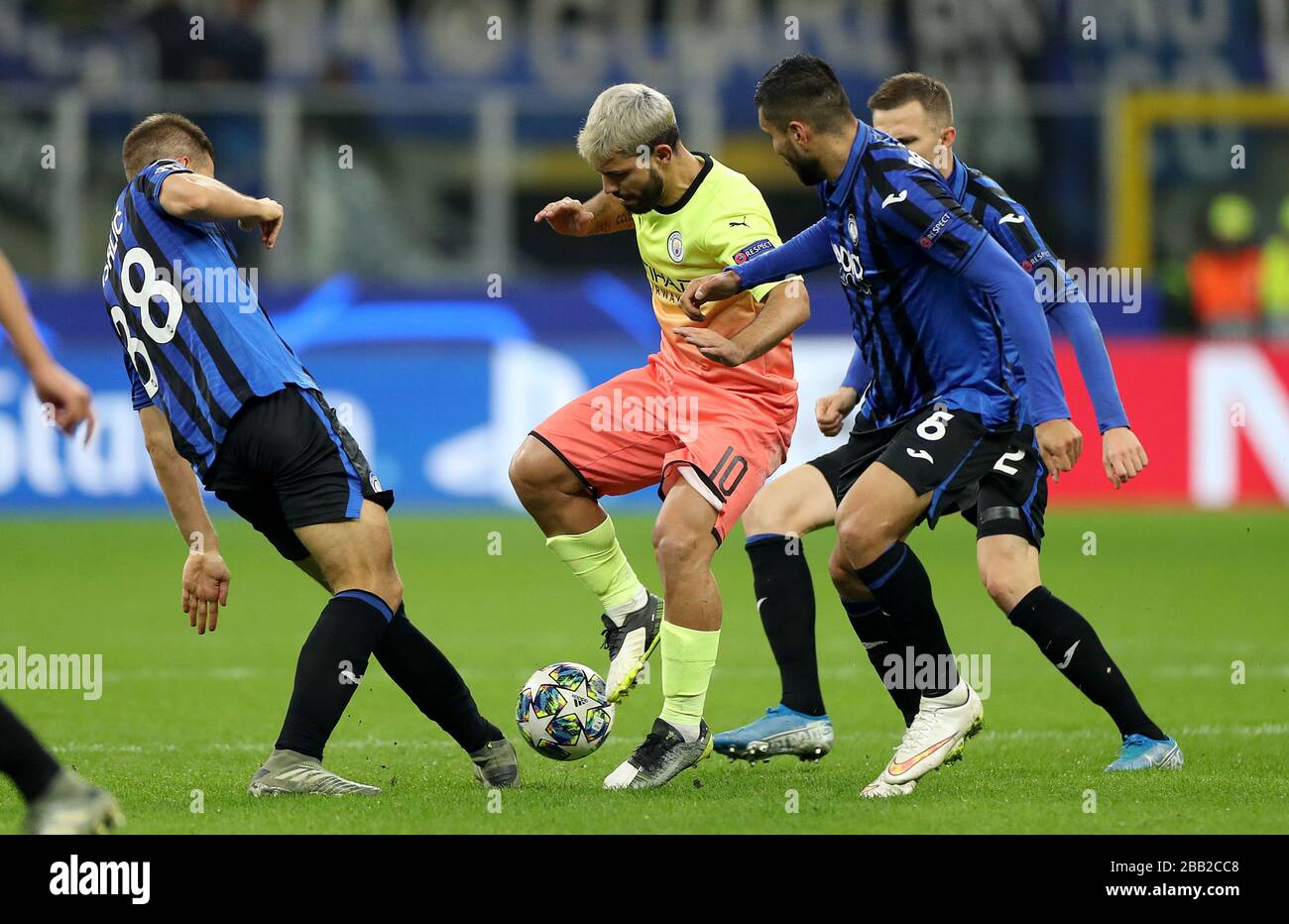 Manchester City S Sergio Aguero Centre In Action With Atalanta S Mario Pasalic Left Jose Luis Palomino 6 And Rafael Toloi Stock Photo Alamy