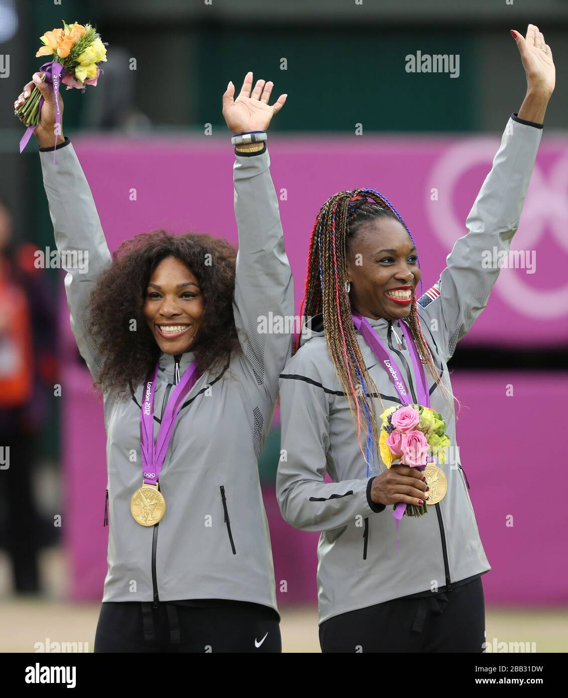 Venus and serena williams olympics hi-res stock photography and images -  Alamy, image size:1131x1390