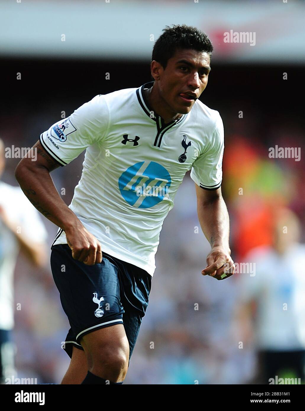 Paulinho Tottenham Hotspur Stock Photo Alamy