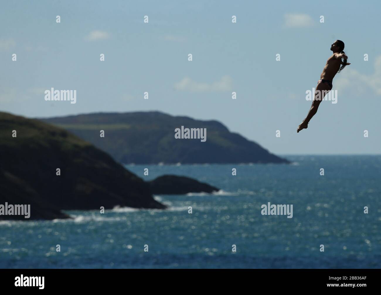Columbia's Orlando Duque  during day two of the Red Bull Cliff Diving World Series at the Blue Lagoon in Abereiddy Stock Photo