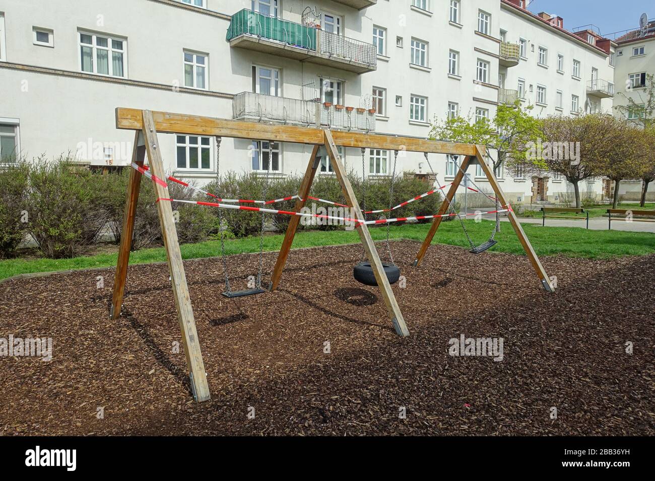 Wien, Maßnahmen gegen die Ausbreitung des Coronavirus, gesperrter Spielplatz - Vienna, action against the spread of Corona Virus, closed playground Stock Photo