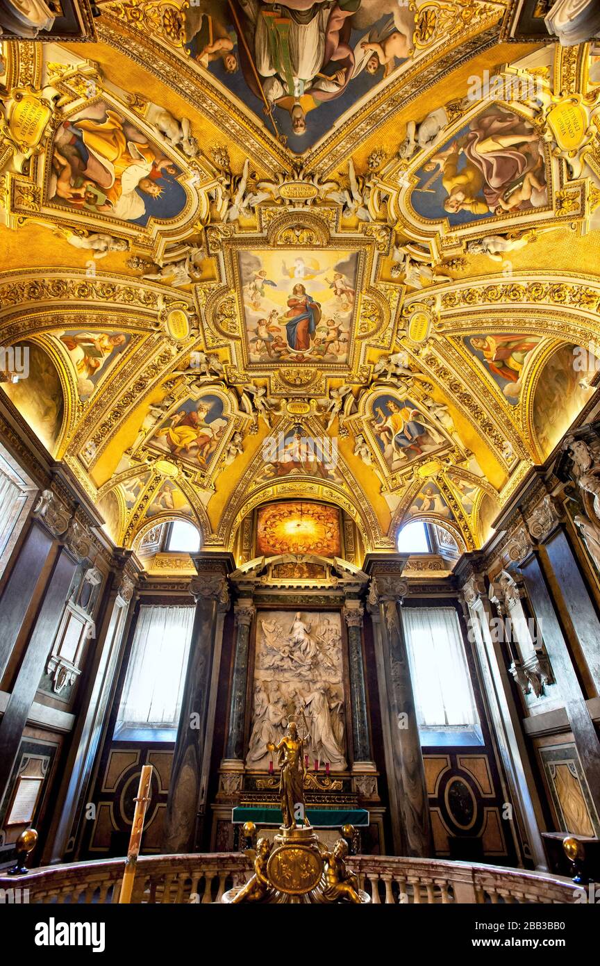 Orante ceiling fresco in the baptistery of the papal basilica of Santa Maria Maggiore, Rome, Italy Stock Photo