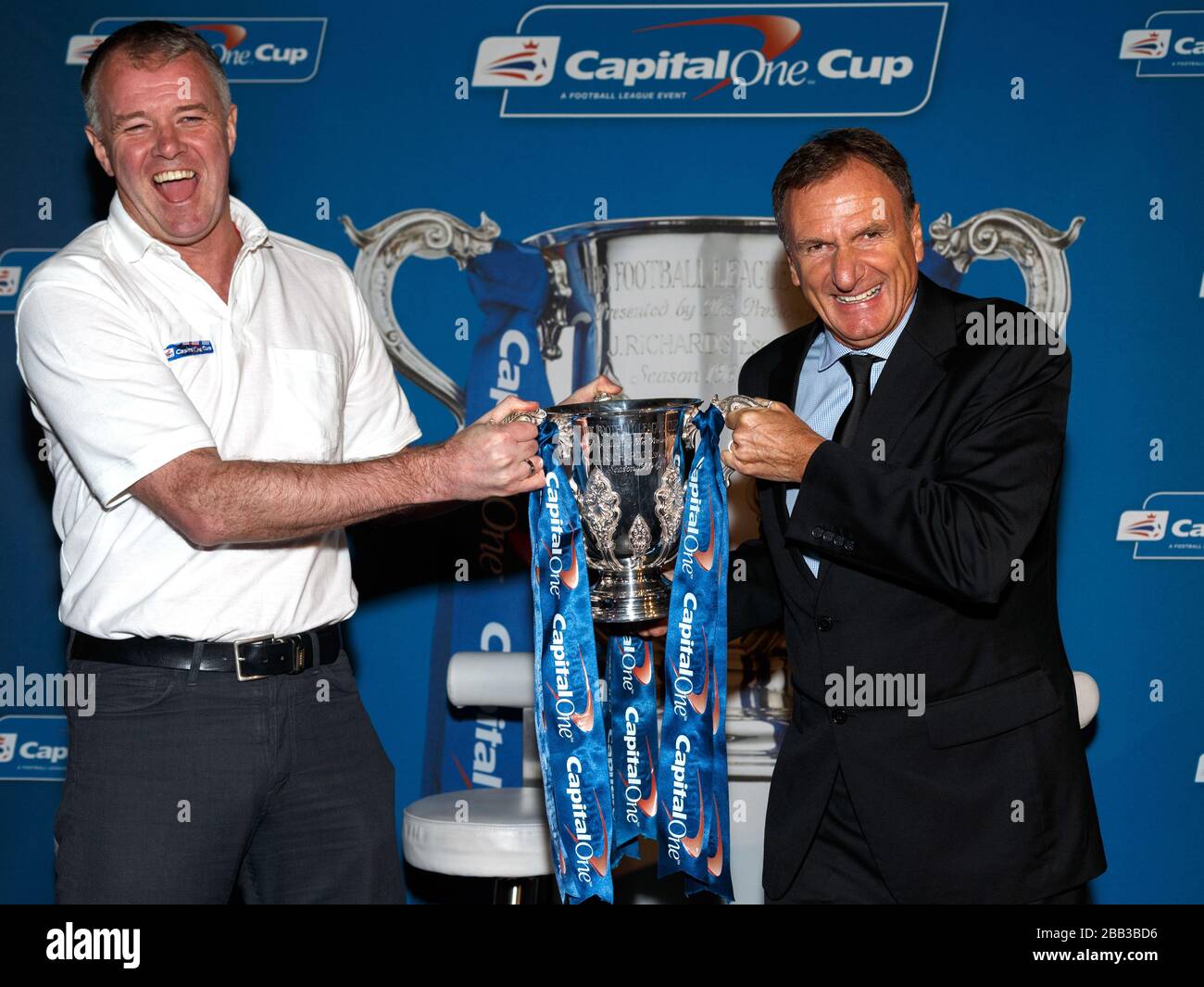 Former Liverpool player Phil Thompson (right) and former Manchester