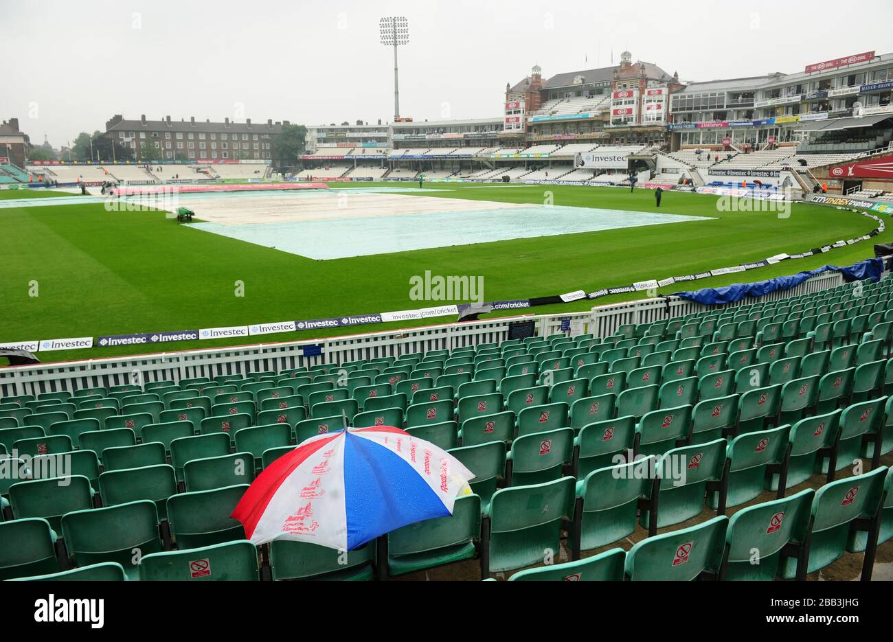 Bad weather delays the start of play on day four of the Fifth Investec Ashes Test match at The Kia Oval, London. Stock Photo