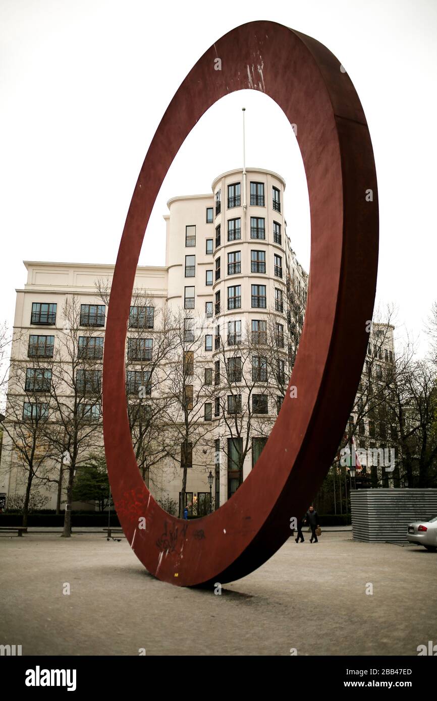 The Large Red Ring Sculpture, Der Ring, On The Corner of Munich's Old Botanical Garden, by Mauro Staccioli Stock Photo