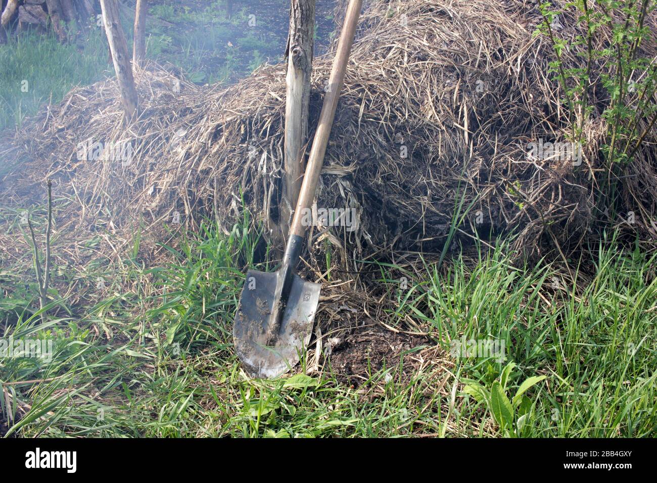 Hay shovel online