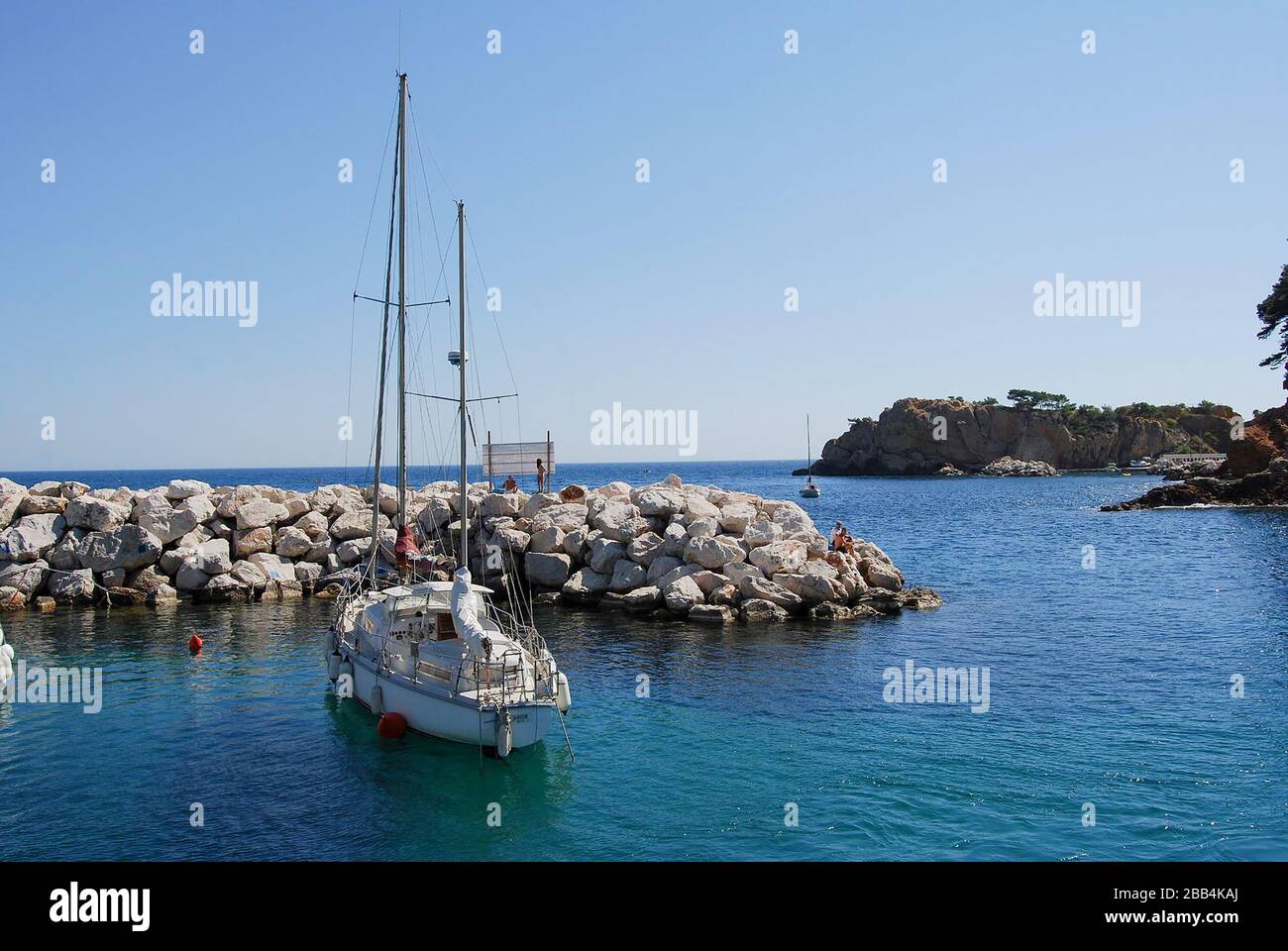 Vieux Port, Old Port, Quai des Belges: port with boats and sea view in  summer - Marseille, Provence Stock Photo - Alamy