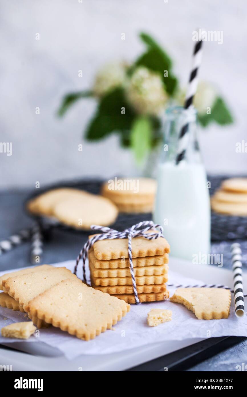 Homemade vanilla butter shortbread cookies and milk Stock Photo - Alamy