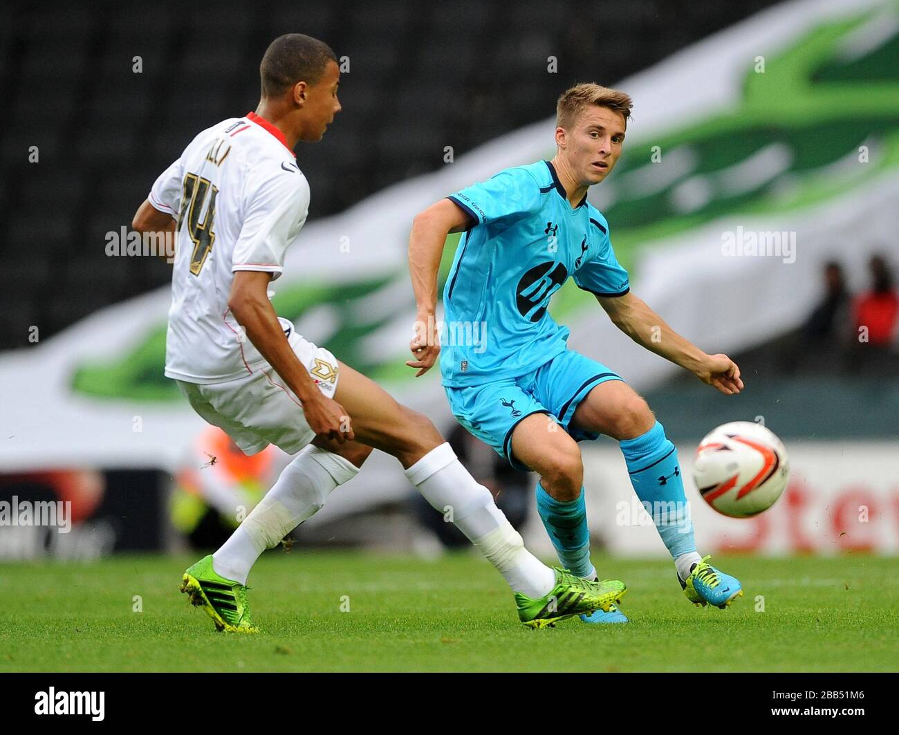 MK DONS デレ・アリ MK Dons' Dele alli and Jonson Clarke-Harris