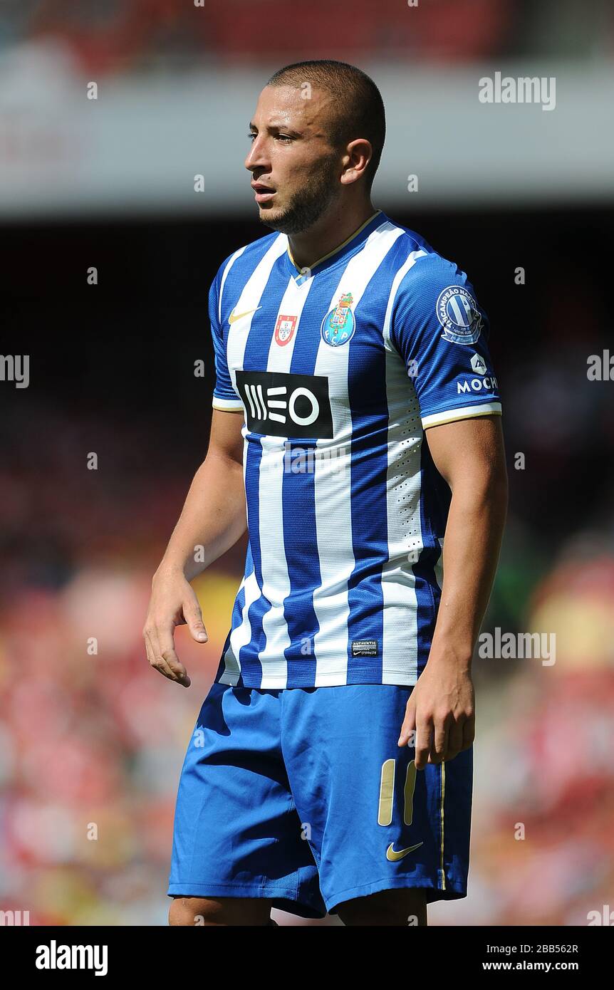 Nabil Ghilas, FC Porto Stock Photo - Alamy