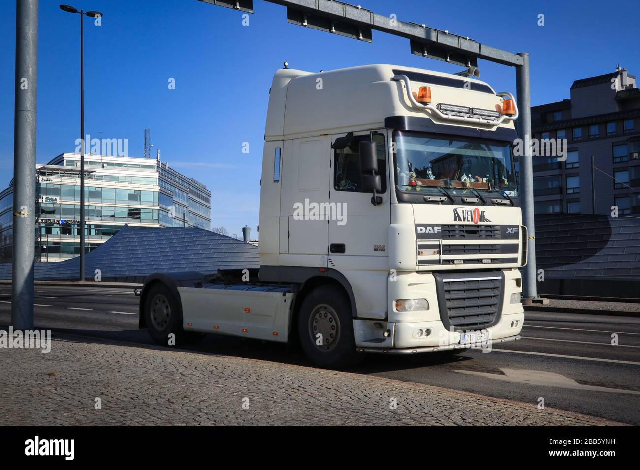 Semi truck hi-res stock photography and images - Page 2 - Alamy