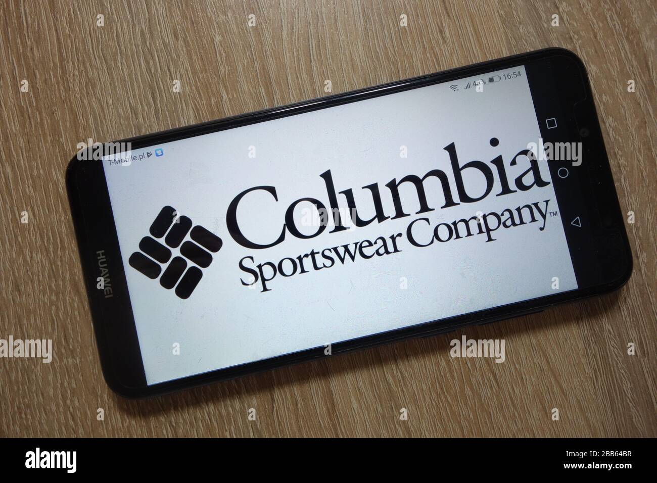 Columbia Sportswear Company logo displayed on smartphone Stock Photo