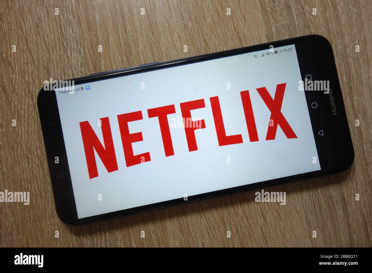 Netflix logo displayed on smartphone Stock Photo