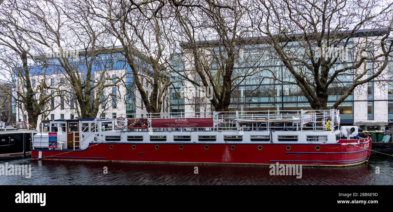 La Peniche Floating Restaurant on the Grand Canal at Mespil Road in Dublin, Ireland. Stock Photo