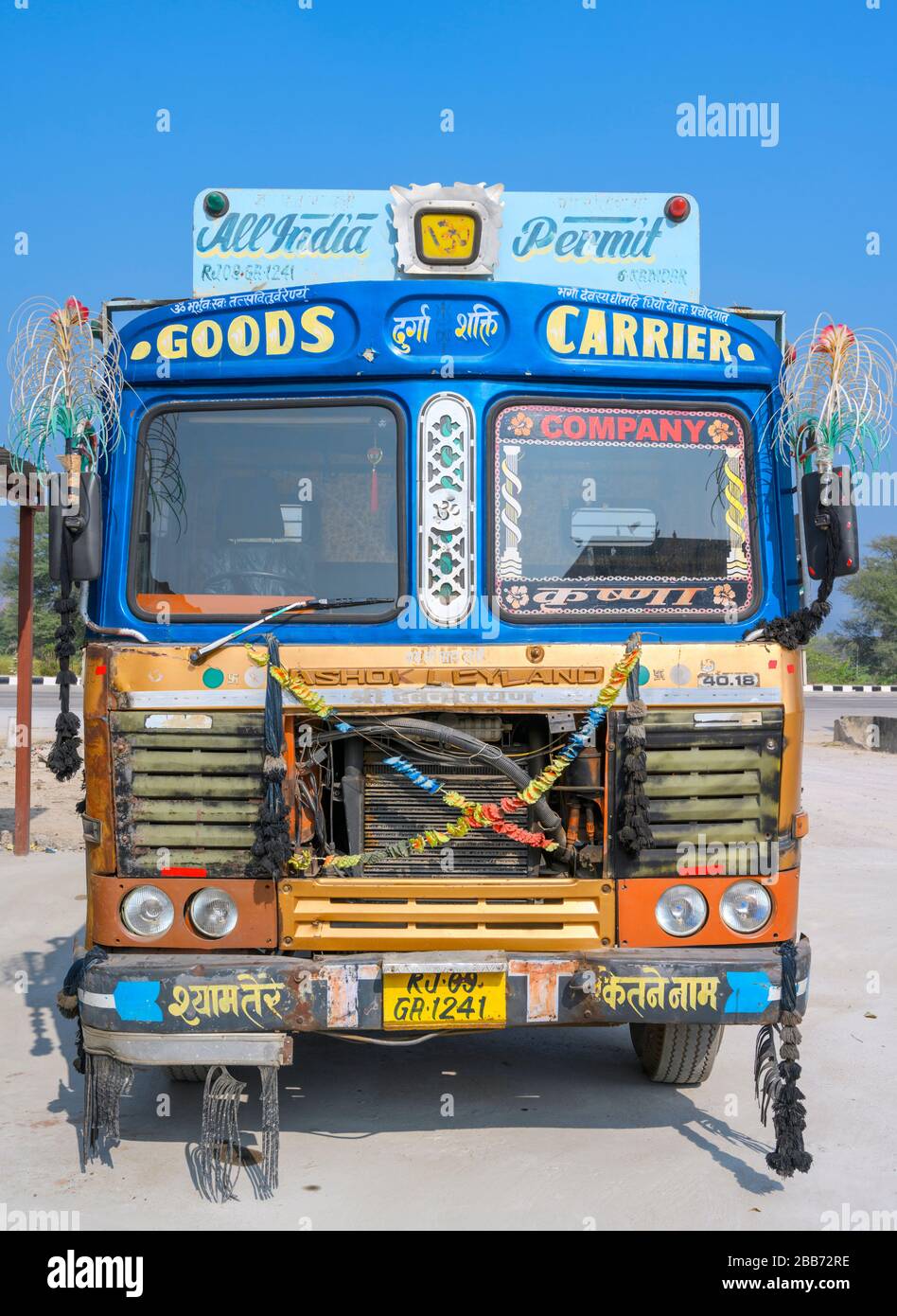 Indian trucks hi-res stock photography and images - Alamy