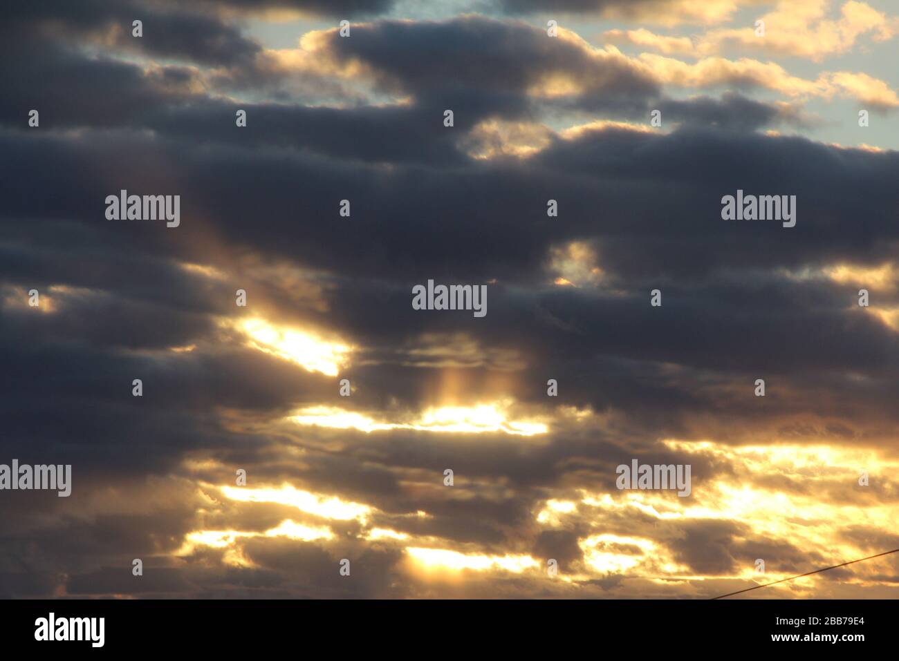Beautiful dark clouds hi-res stock photography and images - Alamy