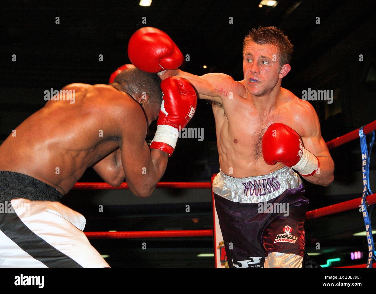 T50 Boxing Ramsgate Vinny Woolford (Ramsgate, purple shorts) defeats Bheki Moyo (Earls ...