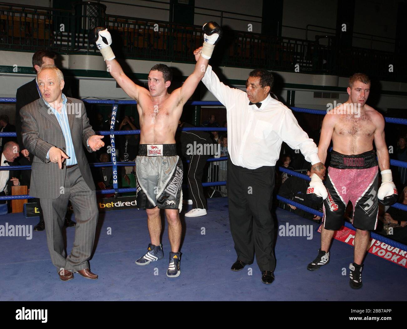 T50 Boxing Ramsgate Scott Woolford (Ramsgate, pink/black shorts) loses to Tom Glover ...
