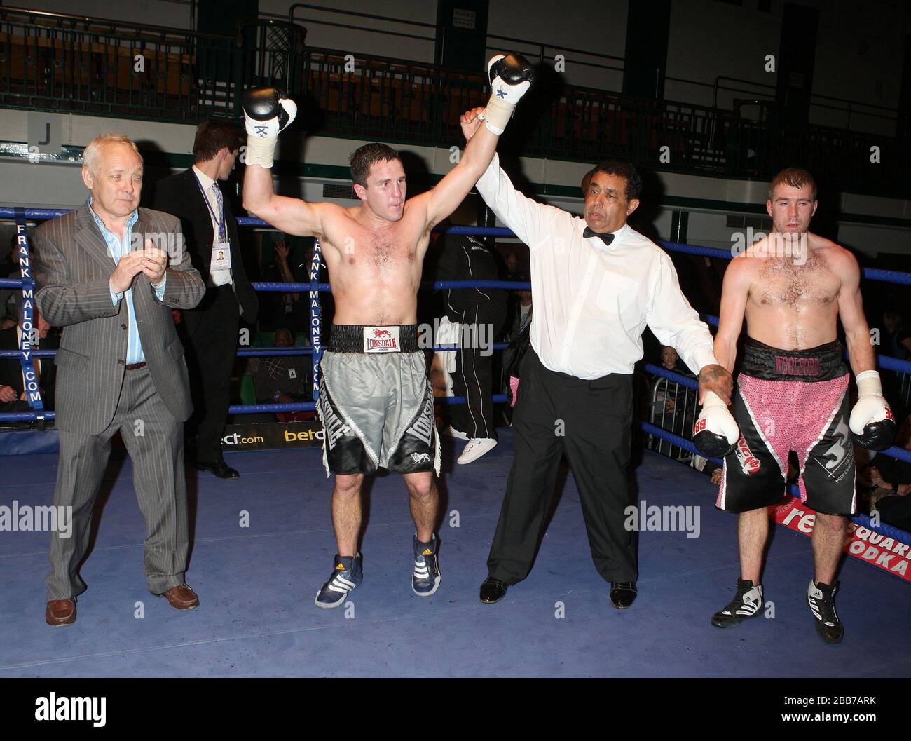 T50 Boxing Ramsgate Scott Woolford (Ramsgate, pink/black shorts) loses to Tom Glover ...