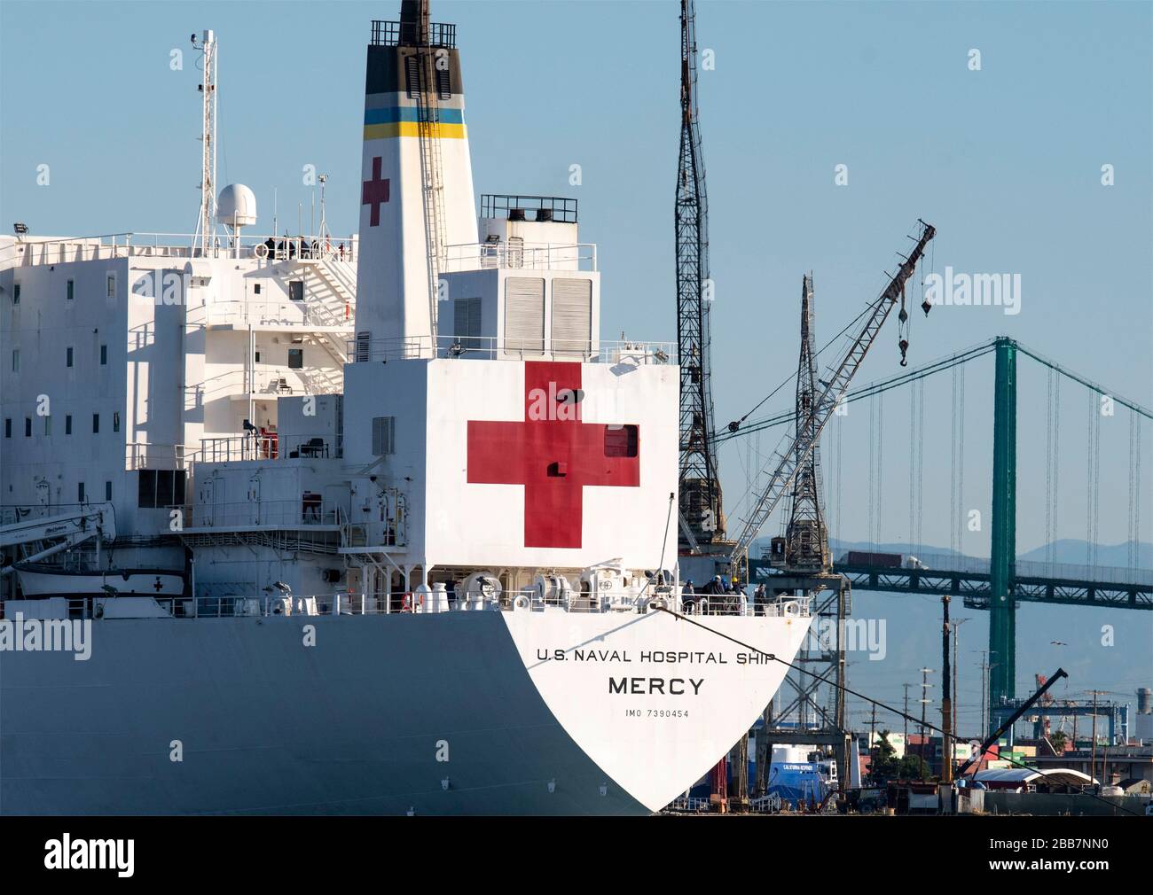 2020:March 27 SAN PEDRO, CALIFORNIA USA: U.S Navy’s hospital ship USNS Mercy arriving at the Port of Los Angeles, navy nurse now has the Coronavirus Stock Photo