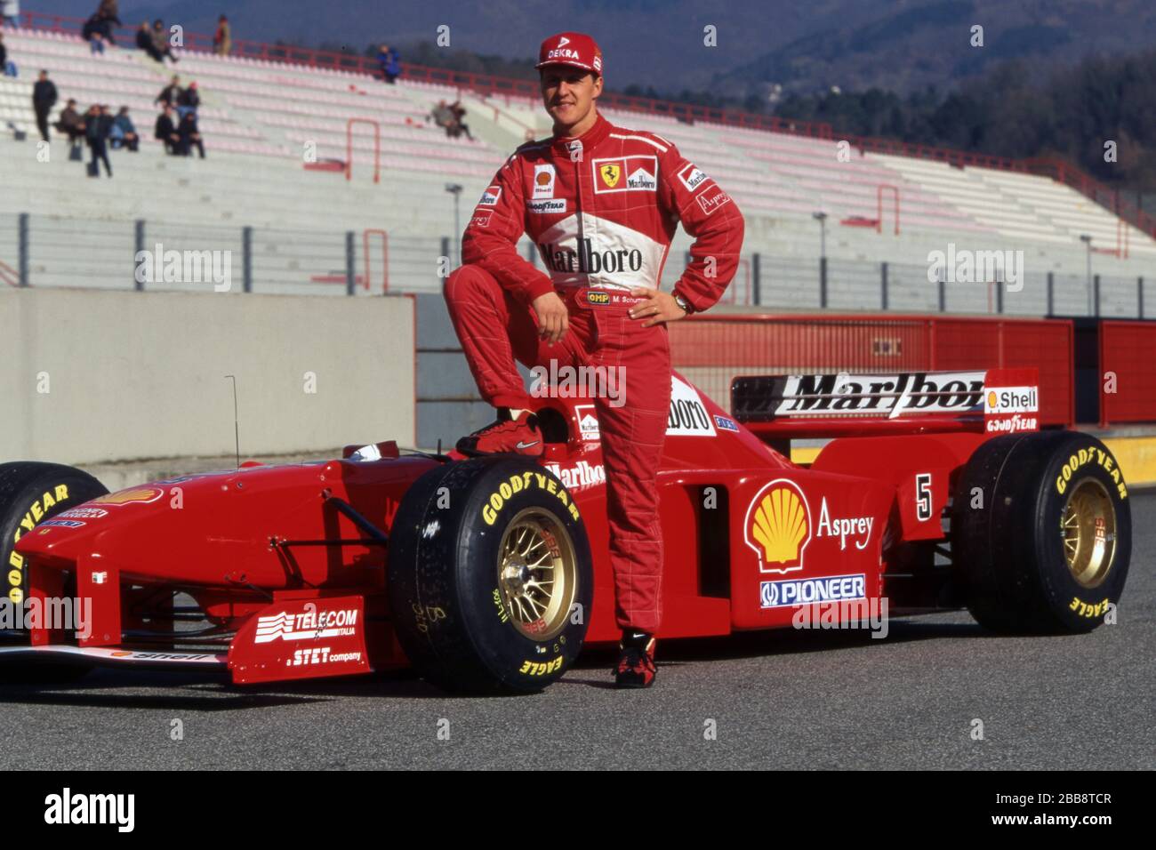 firo: Formula 1, season 1997 Sport, Motorsport, Formula 1, archive, archive  pictures Team Ferrari (1996-2006) Michael Schumacher, Germany, was a  Formula 1 driver from 1991 to 2006 and 2010 to 2012, Schumacher