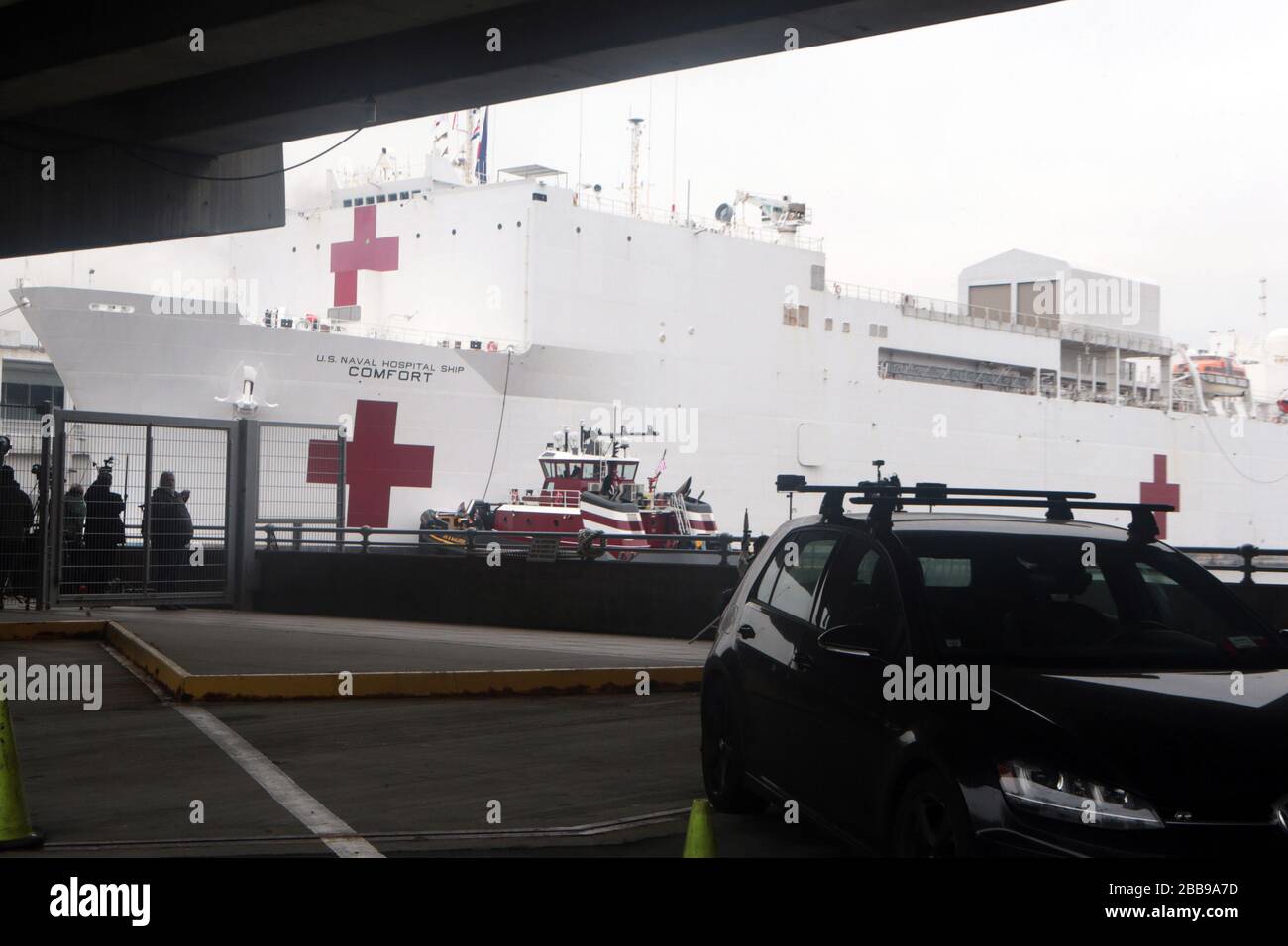 Hospital ship new york harbor hi-res stock photography and images - Alamy