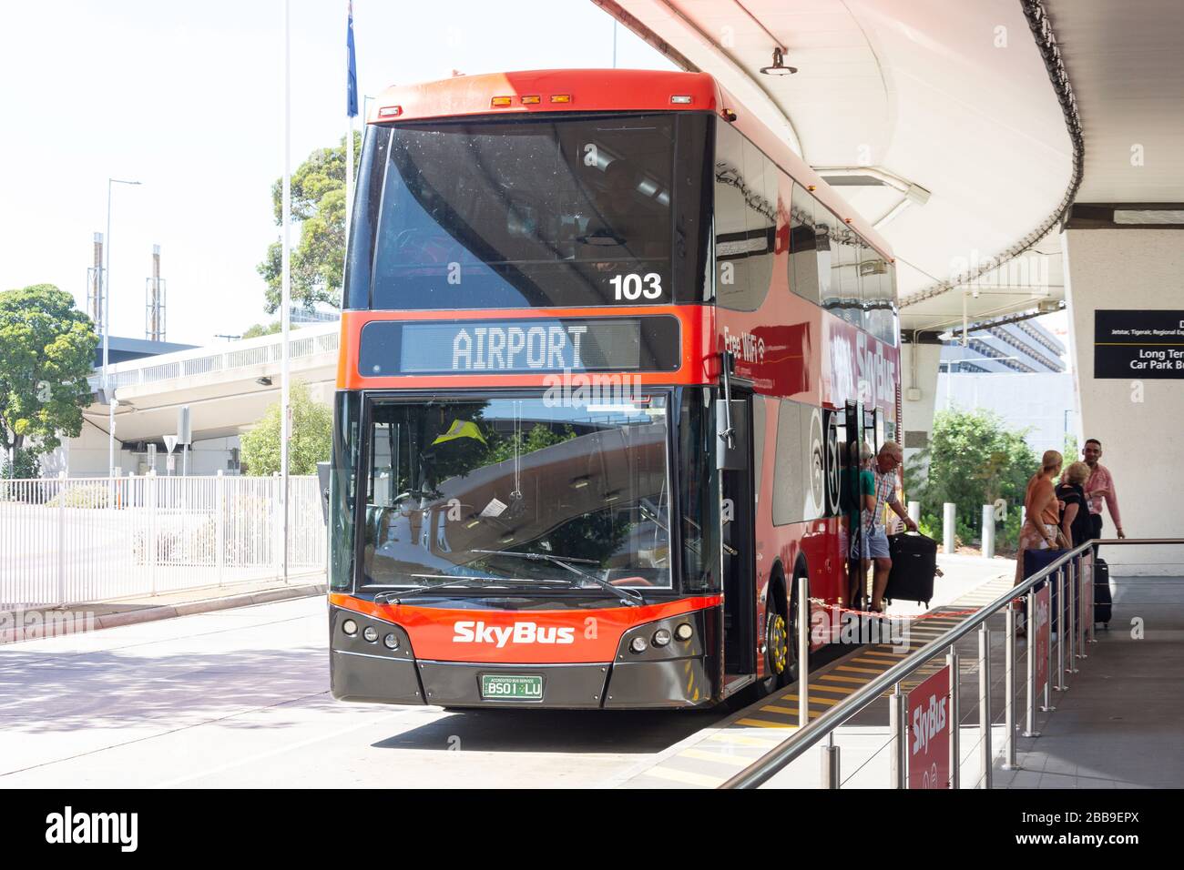 SkyBus Airport-City shuttle bus at Melbourne Airport, Tullamarine, Melbourne, Victoria, Australia Stock Photo